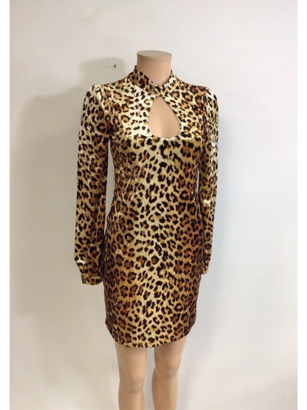 Urban Outfitters Velvet Leopard Mini Cutout Print Womens 4